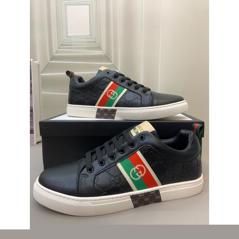 G*u*i casual shoes